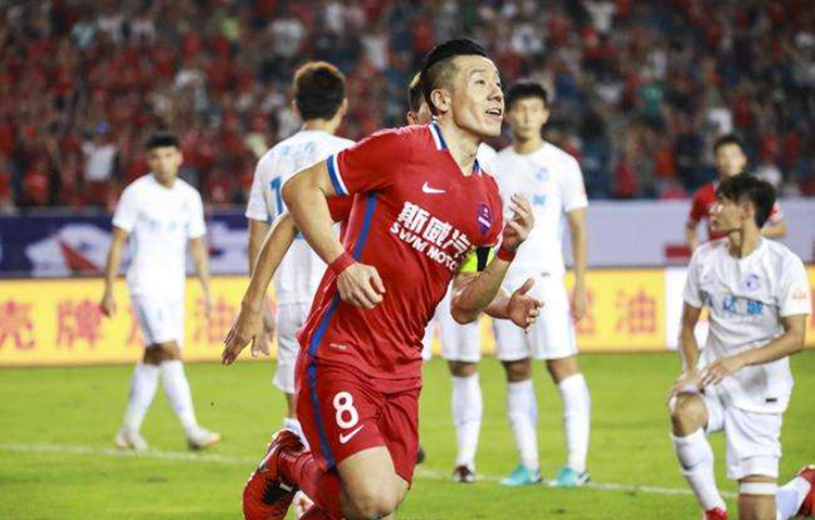 中超赛程吃紧,国际米兰赛后队长鼓劲,球迷炸锅,临场指挥获称赞(国际米兰对阵沙尔克04) 中超赛程吃紧,国际米兰赛后队长鼓劲,球迷炸锅,临场指挥获称赞(国际米兰对阵沙尔克04)