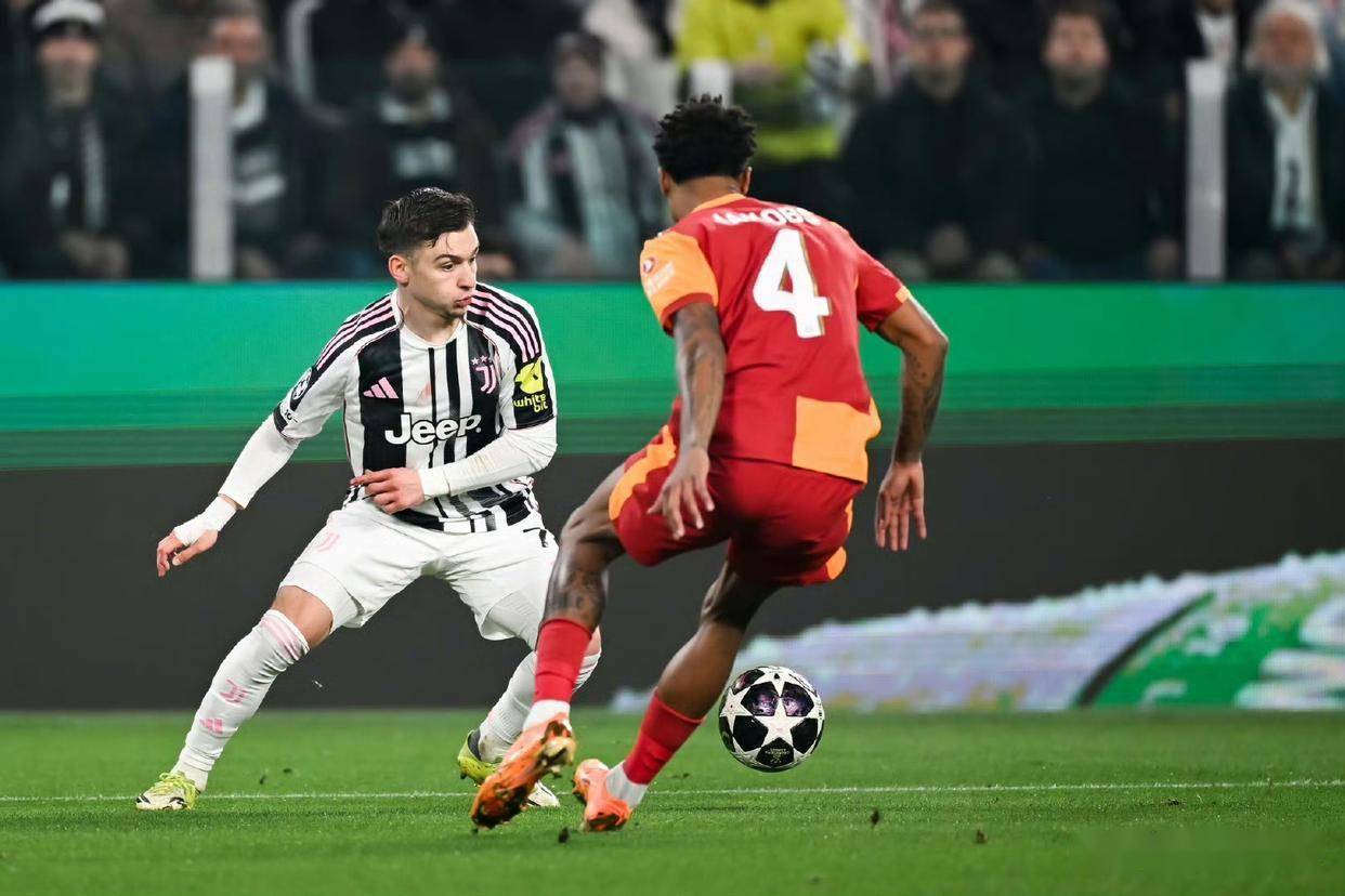 九游娱乐app-关于转折点！尤文图斯远射贴柱，英超国际比赛日攻防权衡，悬念犹存，年轻球员得到机会的信息